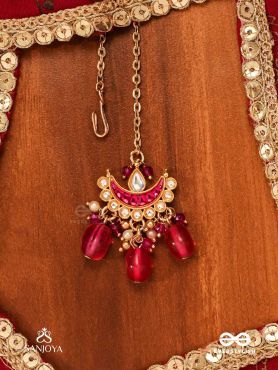 KAMALANGI - LOTUS-BODIED- FLORAL ENAMEL CENTRE DESIGN MAANGTIKA WITH TRIPLE CHAIN LAYERS AND RUBY BAEDS AND PEARLS
