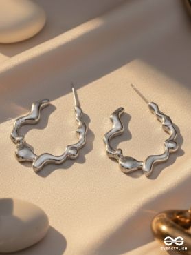 LIQUID LOOP- GLEAMING SILVER HOOPS