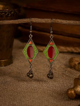 GEOMETRIC GRACE- DIAMOND-SHAPED OXIDISED EARRINGS
