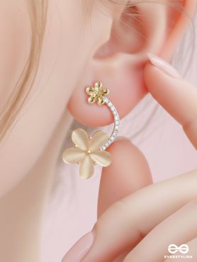 DAISY CURVE – TRENDY FLOWER STUD EARRINGS