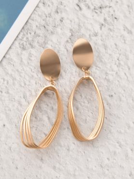 The Crafty Elegance- Golden Matte Earrings