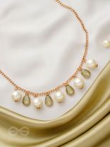The Daisy Shrub- Golden Embellished Necklace