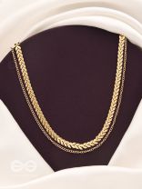 The Chain of Allure - Golden Statement Neckpiece