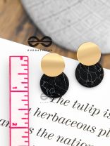 The Chic Marbles (Black) - Casual Golden Earrings