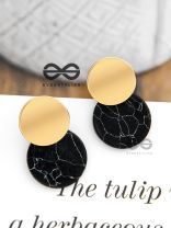 The Chic Marbles (Black) - Casual Golden Earrings