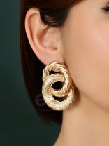 The Glamorous Entanglement - Golden Statement Studs