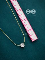 The Dainty Delight - Golden Casual Neckpiece