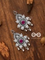 The Majestic Artwork Studs (Ruby Red) - Embellished Oxidised Collection