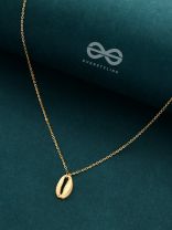 The Glamorous  Golden Shell Necklace 