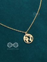 Citizen of the globe - Statement Golden Neckpiece