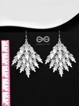 A Christmasy Feeling - Shimmery Silver Dangler Earrings