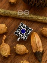 The Elegance Sqaured - Non-Pierced Boho Nosepin (Sapphir Blue)