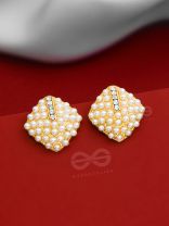 Goddess of Pearls - Statement Golden Studs 