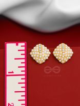 Goddess of Pearls - Statement Golden Studs 