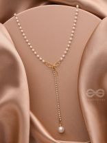 WEAR ME KNOT! pearl and bow detailed necklace