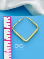 The Eccentric Squares - Golden Statement Hoops