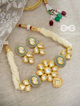 The Royal Elegance - Statement Golden Set of Neckpiece and Earrings
