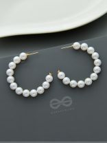 Nothing like Too much Pearls - Statement Hoops