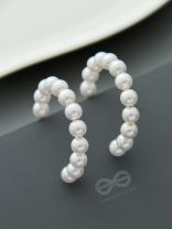 Nothing like Too much Pearls - Statement Hoops