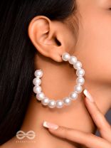Nothing like Too much Pearls - Statement Hoops