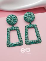 The Dazzling Diva- Classy Dangler Earrings (Teal Blue)