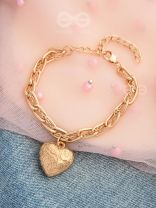 The Heart of Art- Layered Golden Bracelet