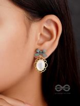 Princess Bow Frames- Grey and Golden Earrings