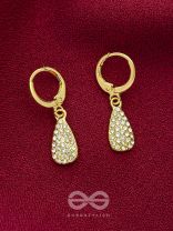 Sparkling Mist Droplets- Rhinestones Studded Golden Earrings
