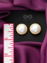 Dew Drops- Golden Pearl Earrings