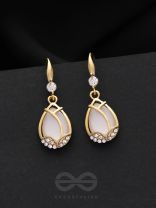 The Arctic Rain- Golden Rhinestones Earrings