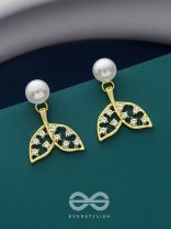  THE MERMAID TAIL- GOLDEN PEARL and Rhinestones EARRINGS