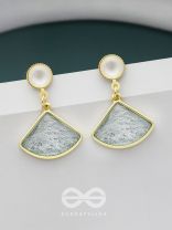 Ocean's Treasure- Chic Golden Earrings (Teal Blue)