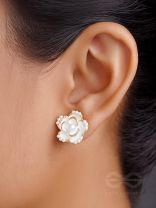 The Milky Way- Golden Pearl Earrings