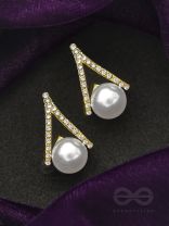 The Blossom Bud- Golden Rhinestones and Pearl Earrings