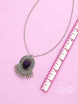 The Victorian Spell - Purple Crystals Silver Necklace and Earrings Set
