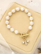 The Queen Bee- Golden Pearl Bracelet