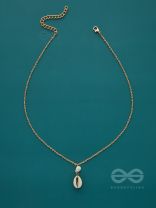 Beach Nostalgia- Golden Seashell Necklace