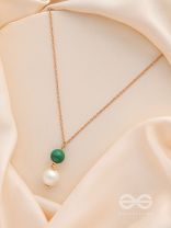 Flora n Fauna- Golden Pearl Necklace