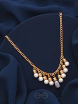 Glowing Lanterns- Golden Pearls Necklace