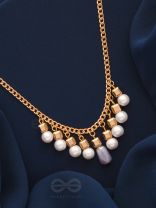 Glowing Lanterns- Golden Pearls Necklace
