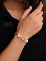 Ocean in Nutshell- Golden Embellished Bracelet
