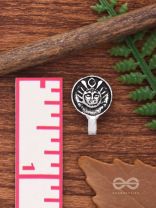 THE DIVINE GRACE - OXIDISED NON-PIERCED NOSERING