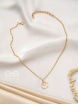 The Shell Stunner- Golden Embellished Necklace 