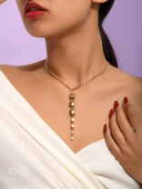 Drop Dead Gorgeous Golden Embellished Necklace With Anti-Tarnish Coating 