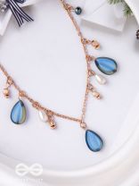The Jade Oysters- Golden Embellished Necklace