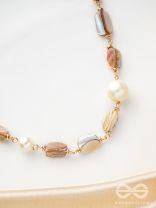 The Sea Sensation- Golden Pearl Necklace