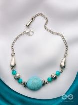 The Splendid Skyline- Silver Embellished Bracelet