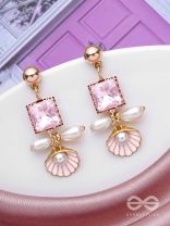 The Splendid Shell- Golden Pearl Earrings