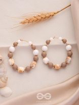 THE SANDY SHORES- THE CLASSIC HOOP EARRINGS