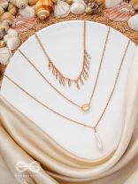 THE REALITY STONE -  GOLDEN LAYERED NECKLACE 